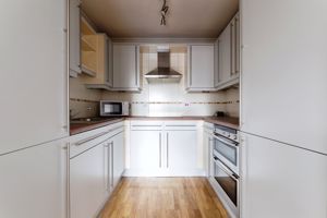 Kitchen- click for photo gallery
